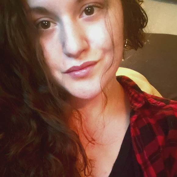 Meet your Posher, Dakota - Picture 1 of 1